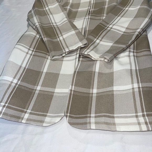 Long Jacket - Picture 3 of 4